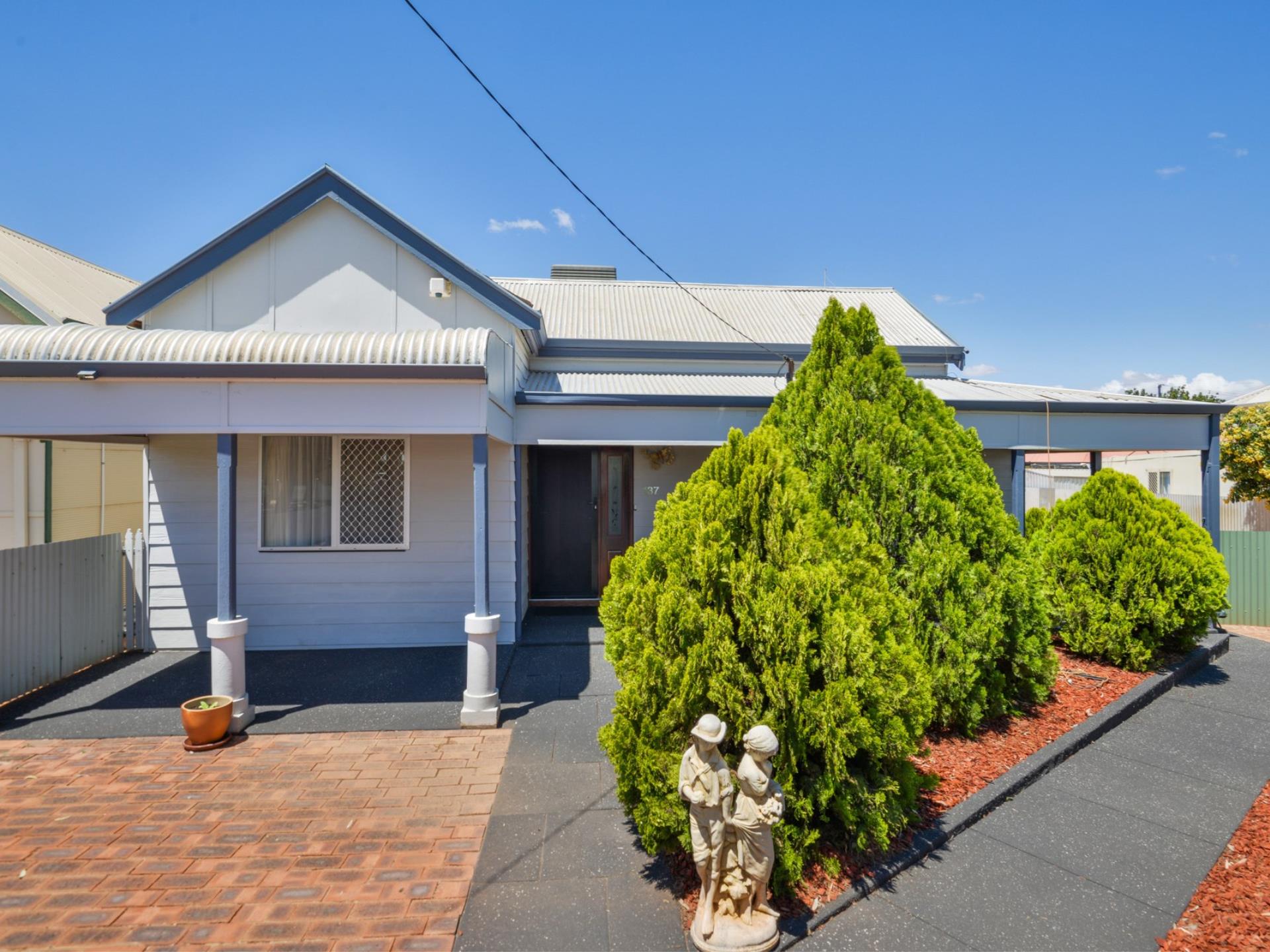137 Hanbury Street, KALGOORLIE WA 6430