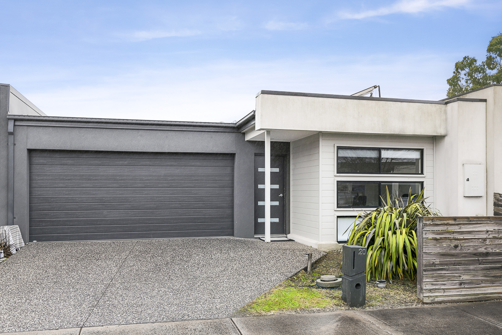 20 Oscar Circuit, ROXBURGH PARK VIC 3064