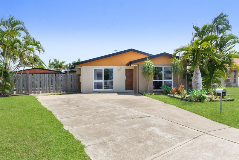 5 Raven Court, KELSO QLD 4815