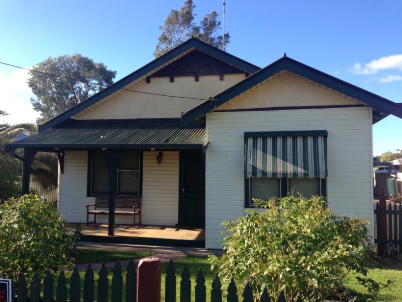 459 Poictier Street, DENILIQUIN NSW 2710