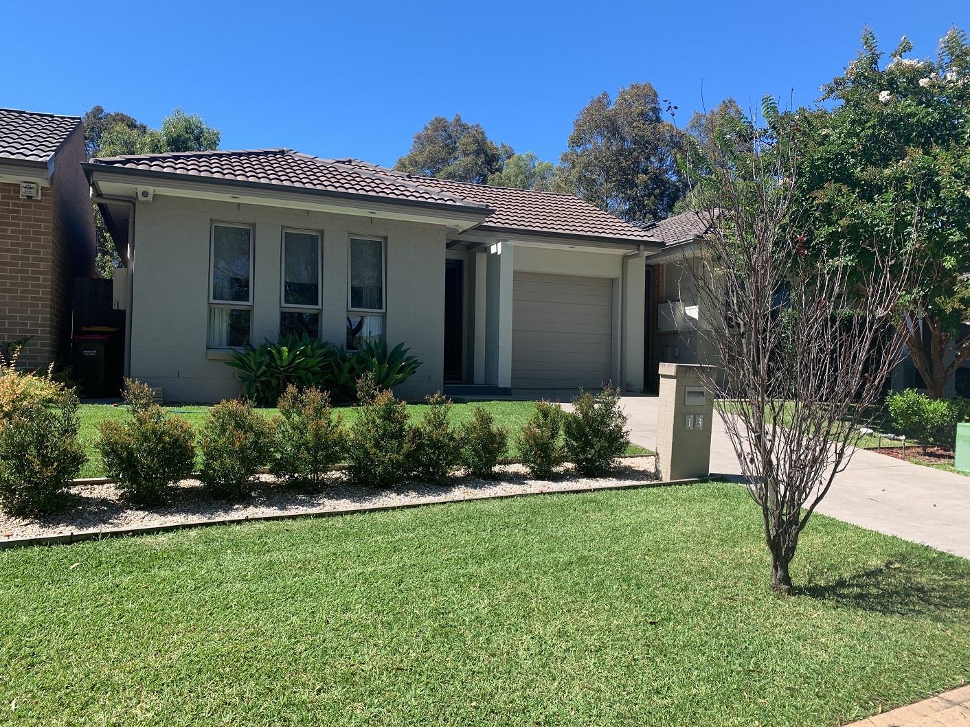 13 Tivoli  Lane, CAMPBELLTOWN NSW 2560