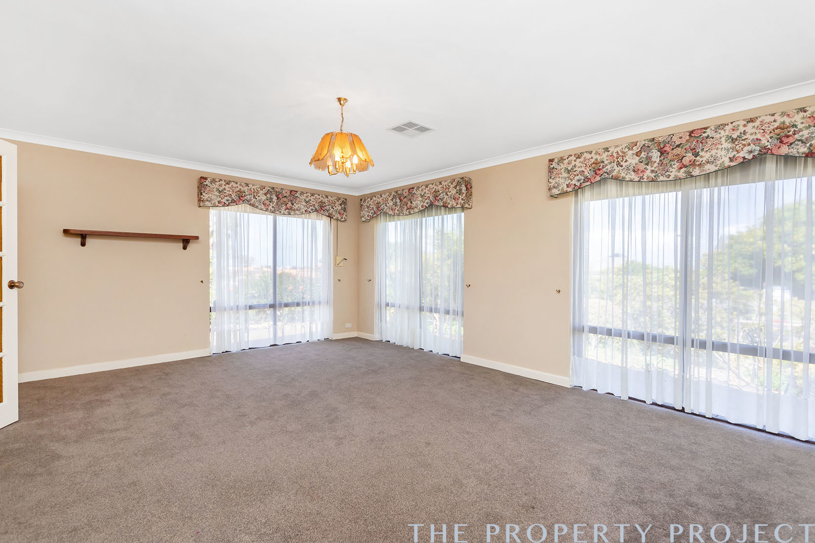 221 Waterford Drive Hillarys WA 6025