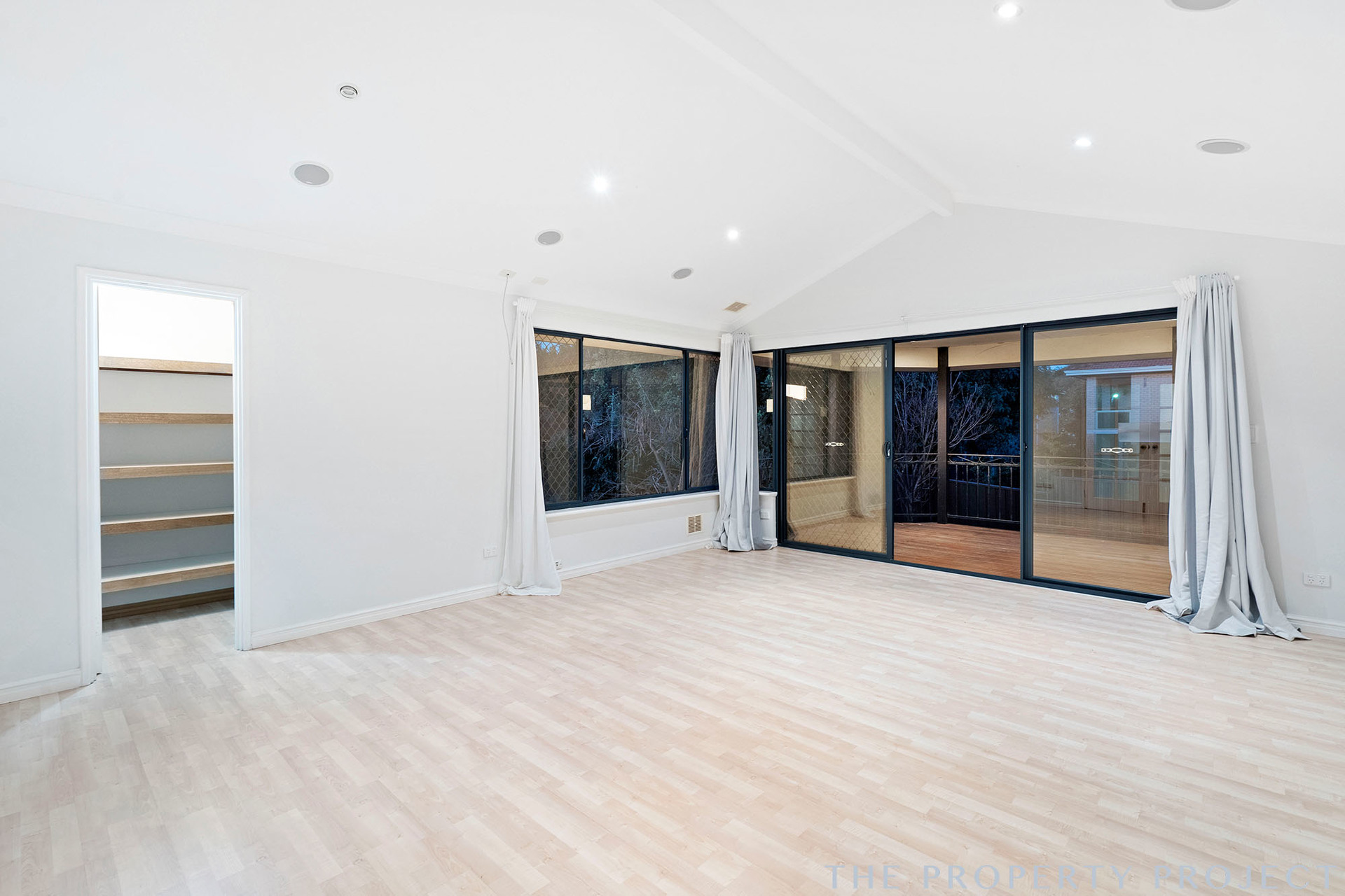 6 Tara Vista West Leederville WA 6007
