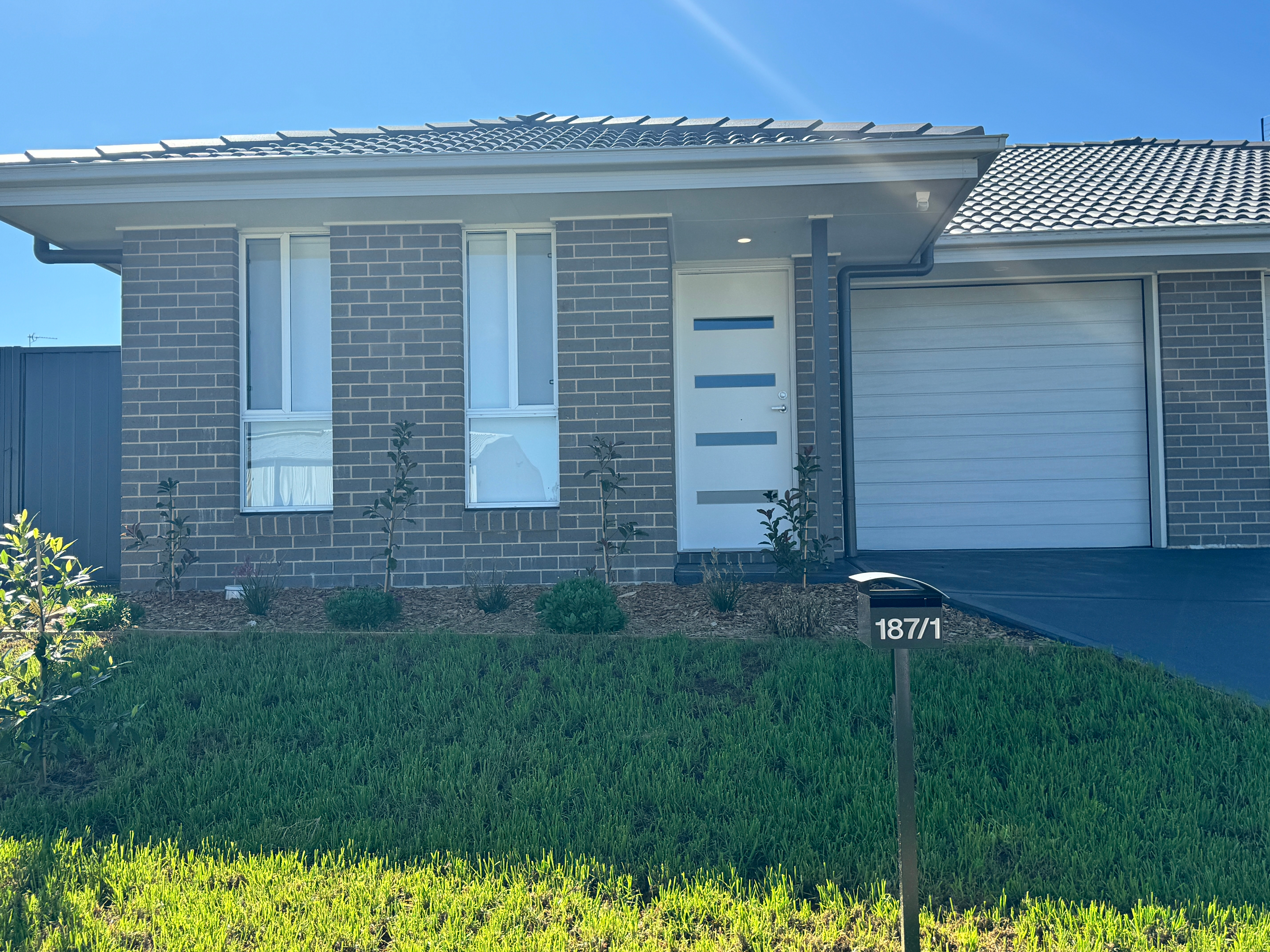 1 / 187 Robert Rd, LOCHINVAR NSW 2321
