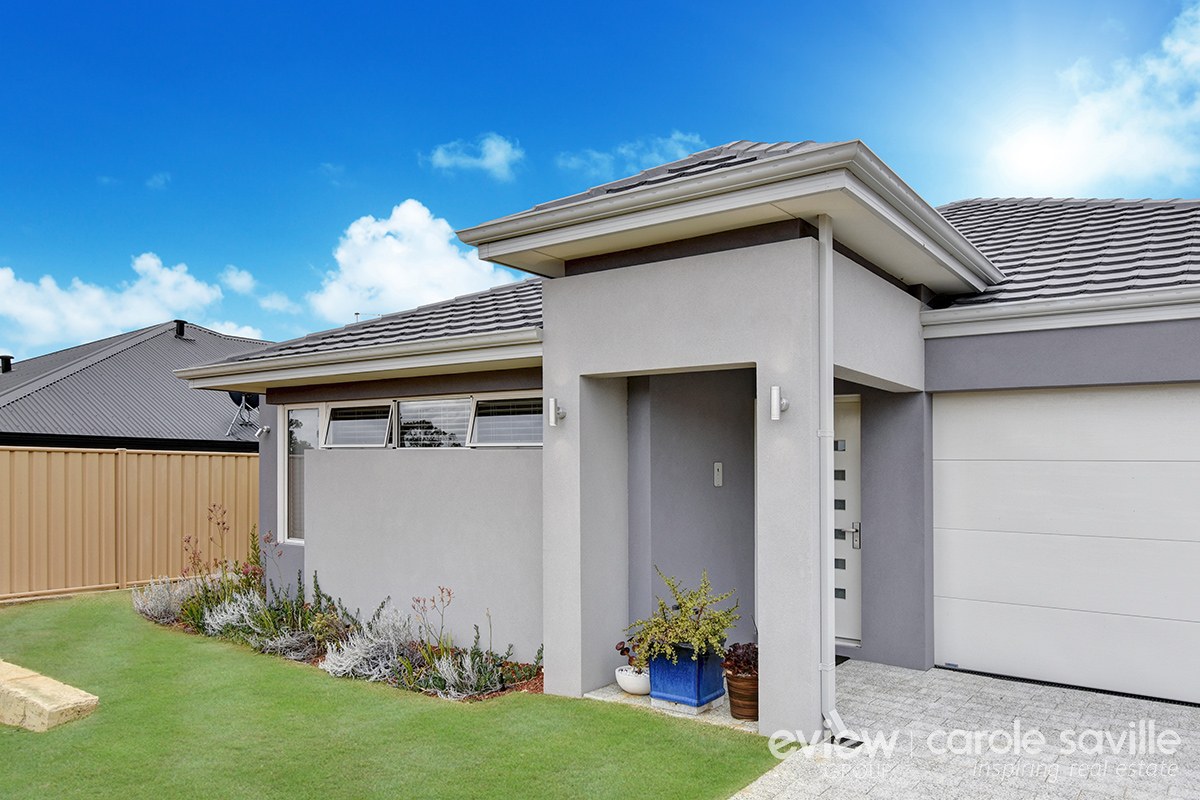 18 Dunedin Chase Hocking WA 6065