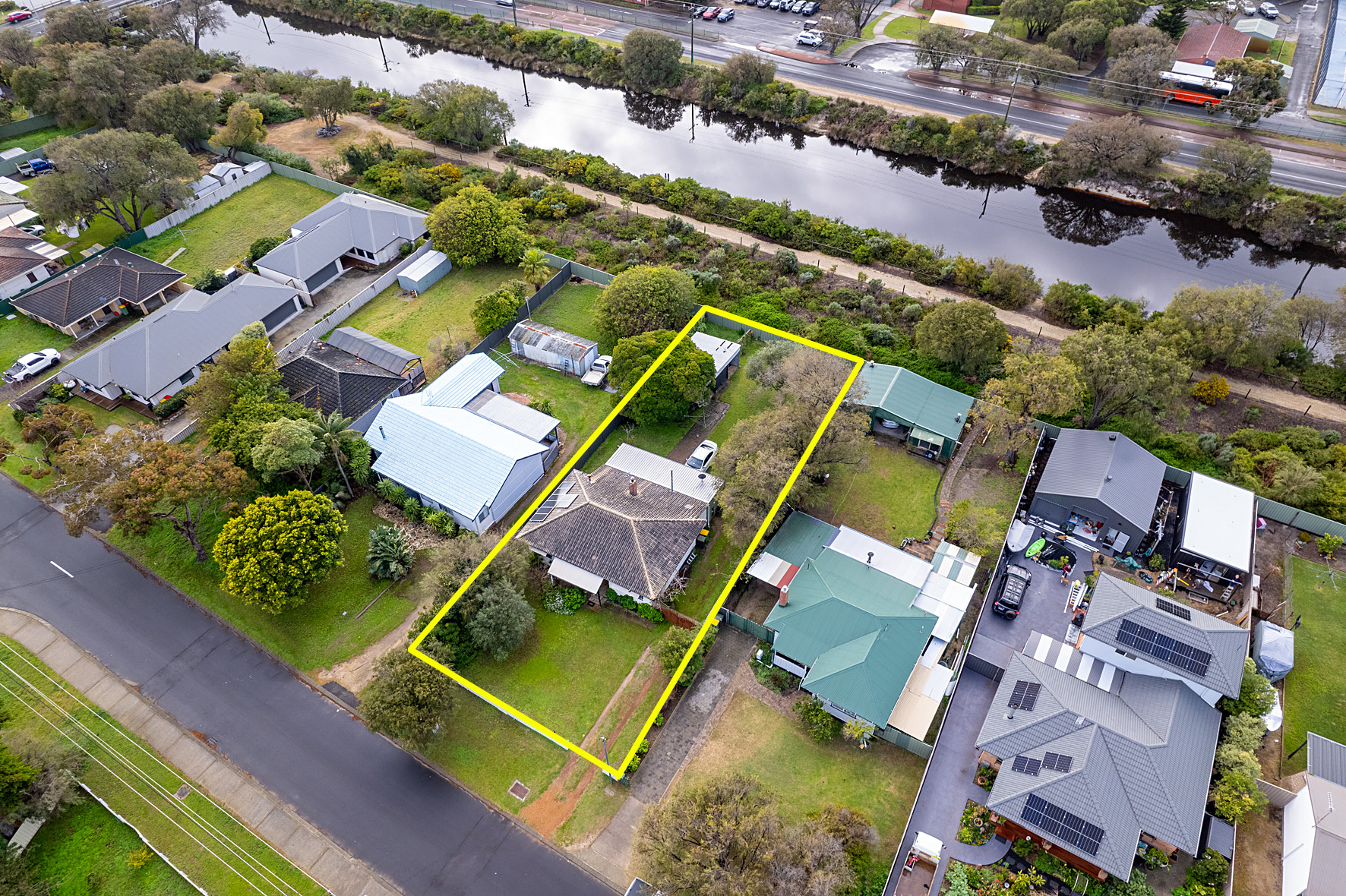13 Carter St, WEST BUSSELTON WA 6280