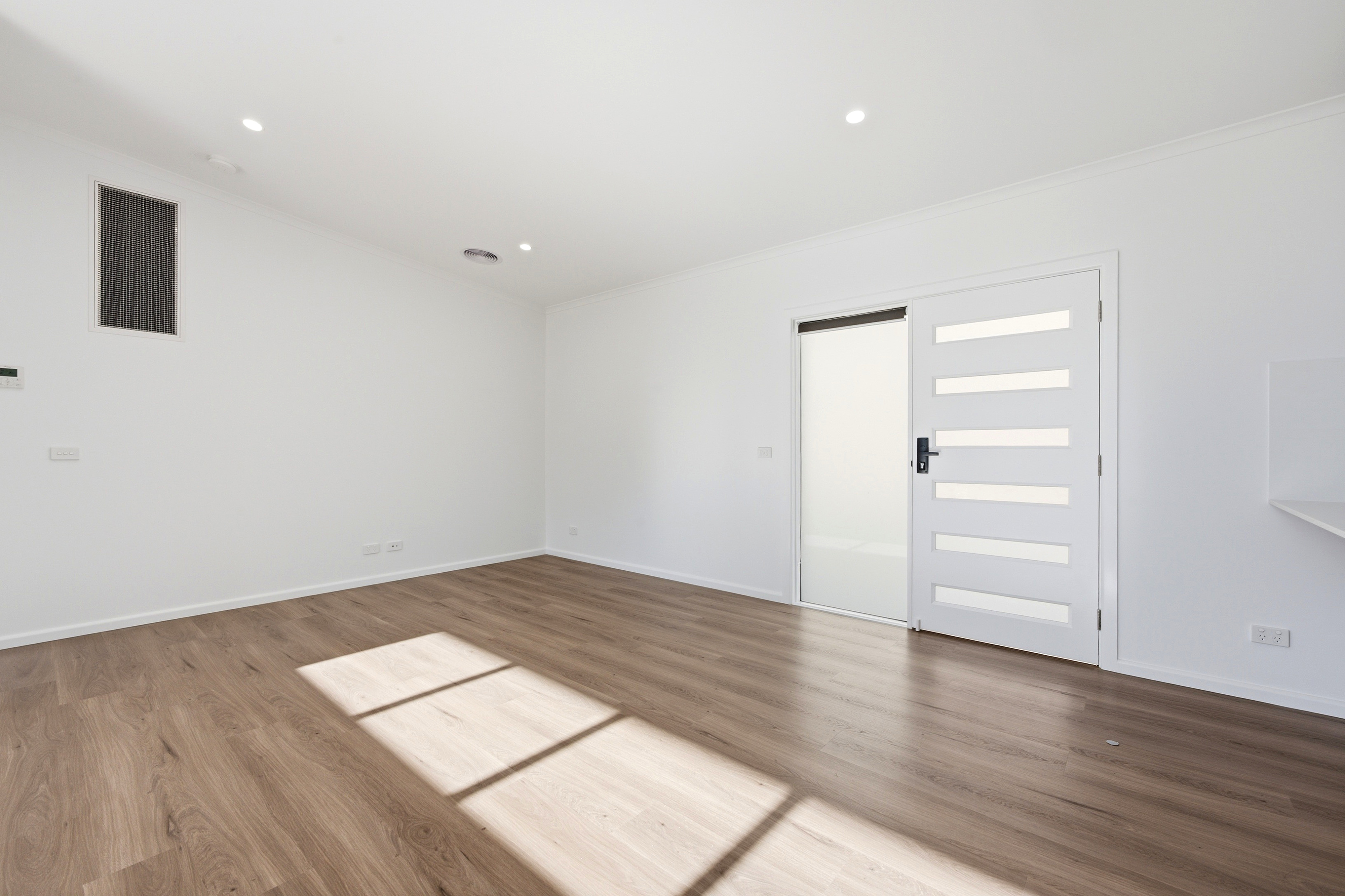 30 George Street, Oaks Estate, photo 11