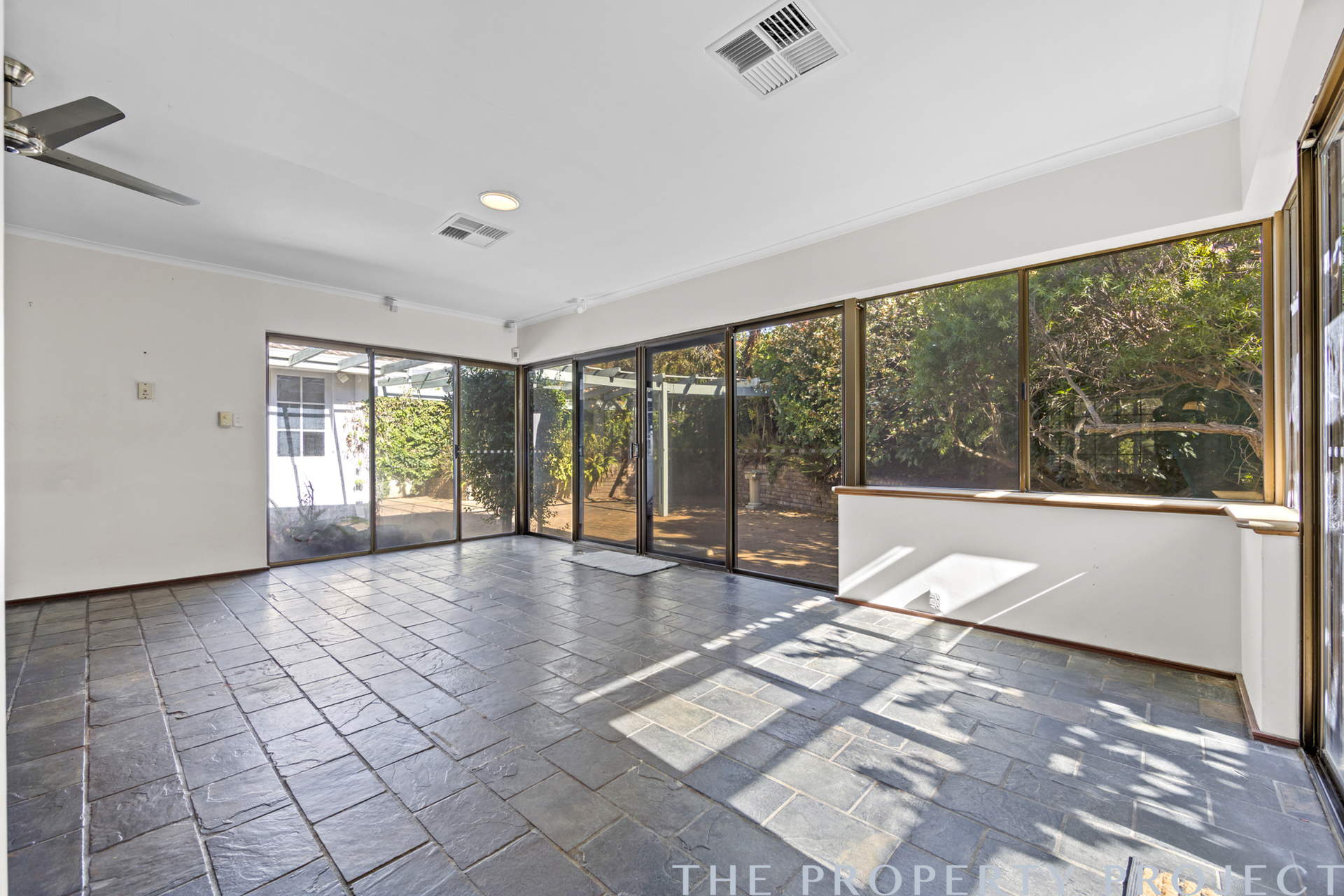27 Sandover Drive Karrinyup WA 6018