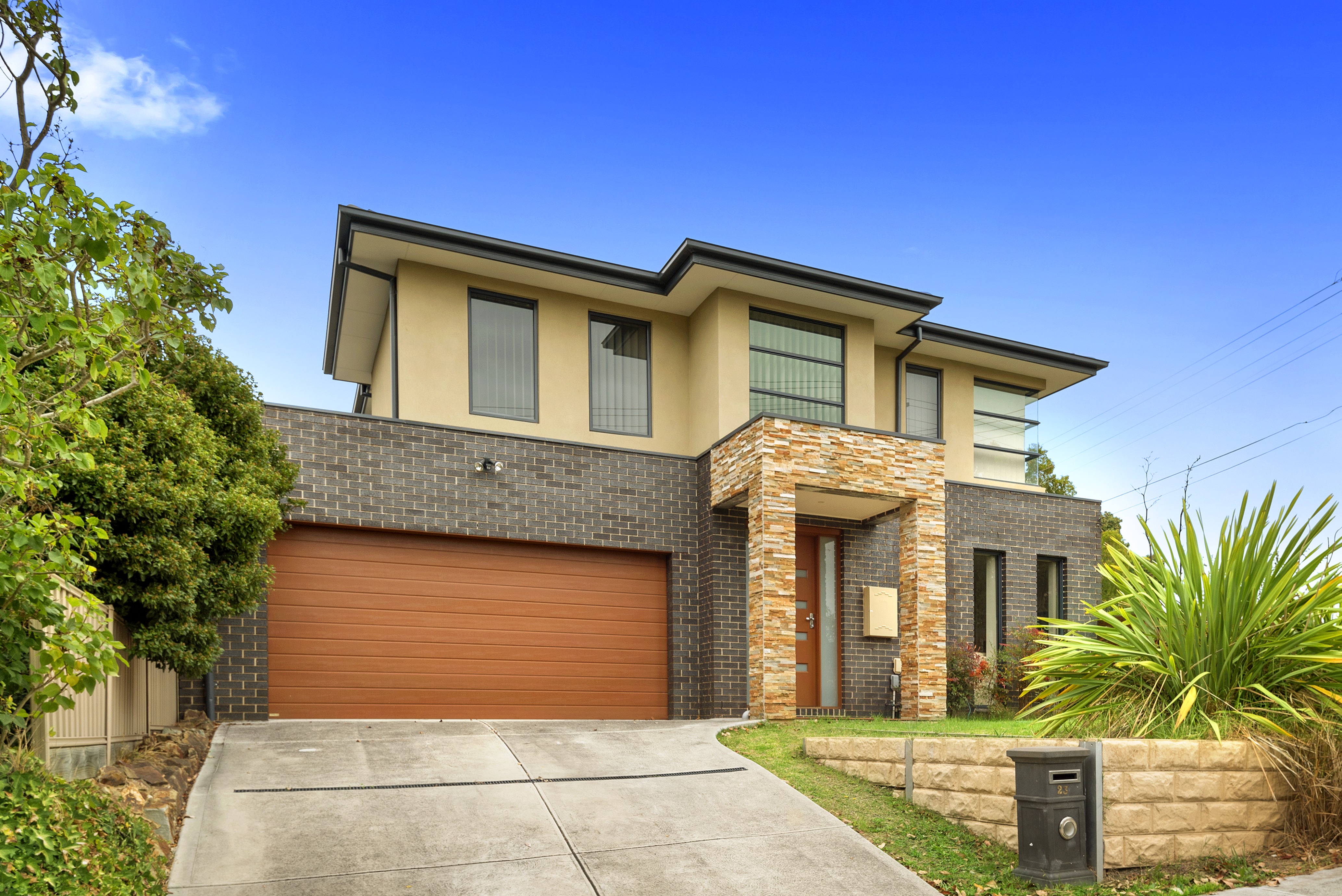 23 Heyington Avenue, DONCASTER VIC 3108