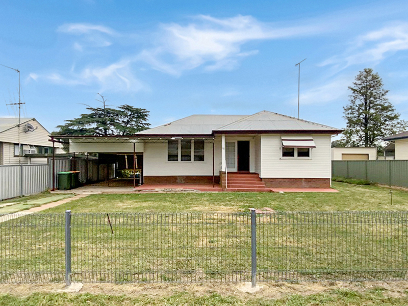 18 Forster Street, FORBES NSW 2871