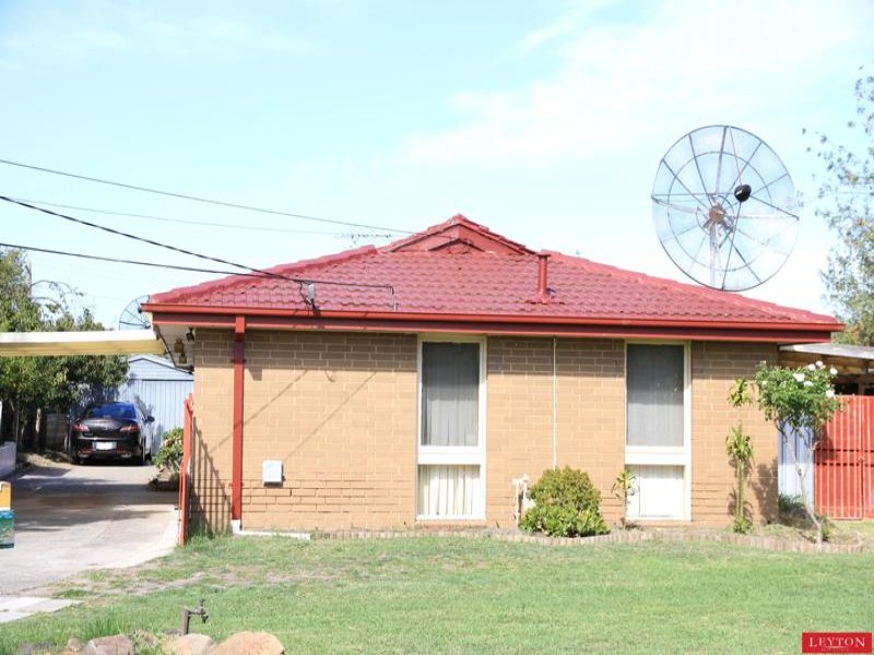 8 Kinarra Court, SPRINGVALE SOUTH VIC 3172