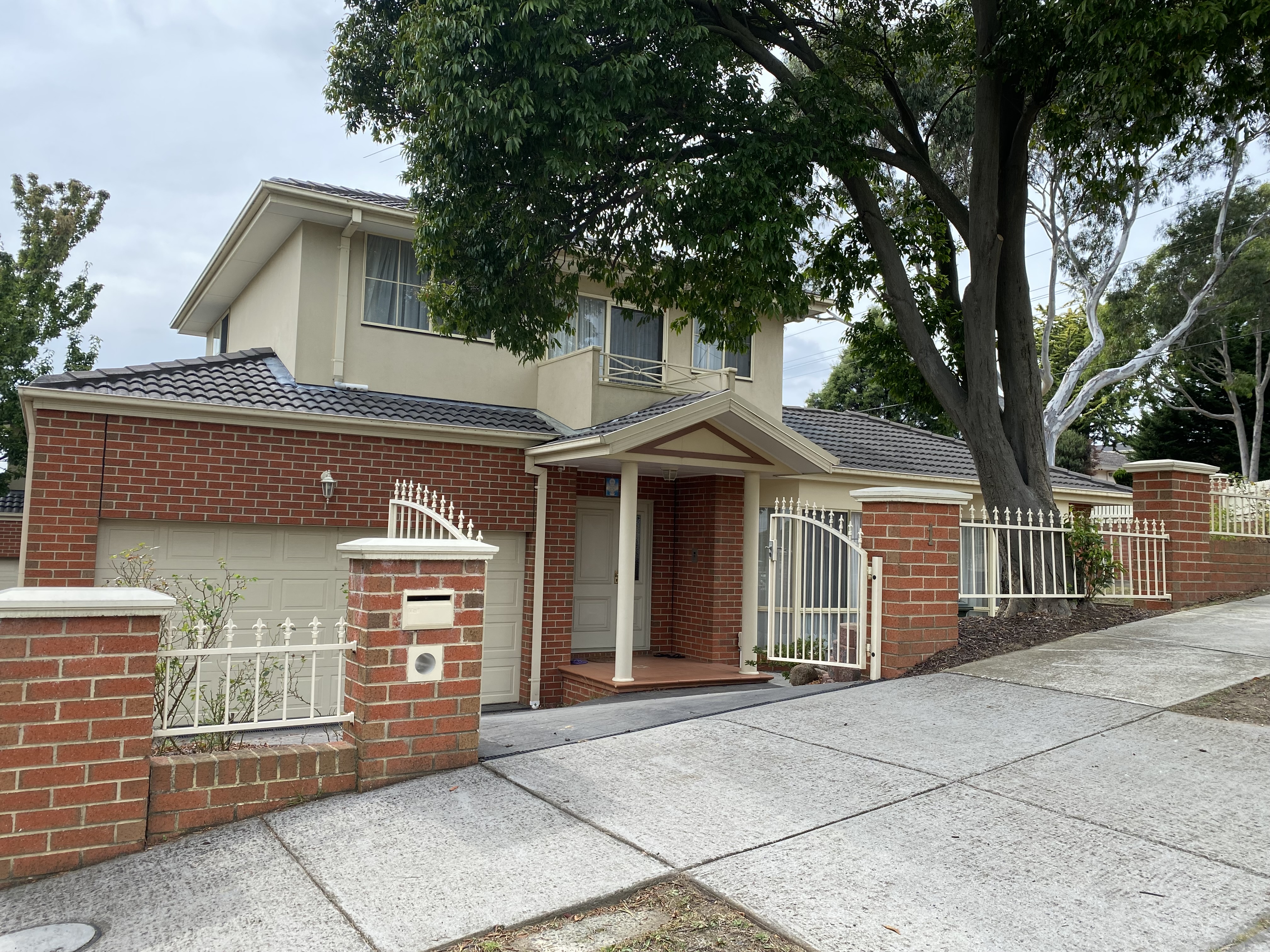 1 Monomeith Crescent, MOUNT WAVERLEY VIC 3149