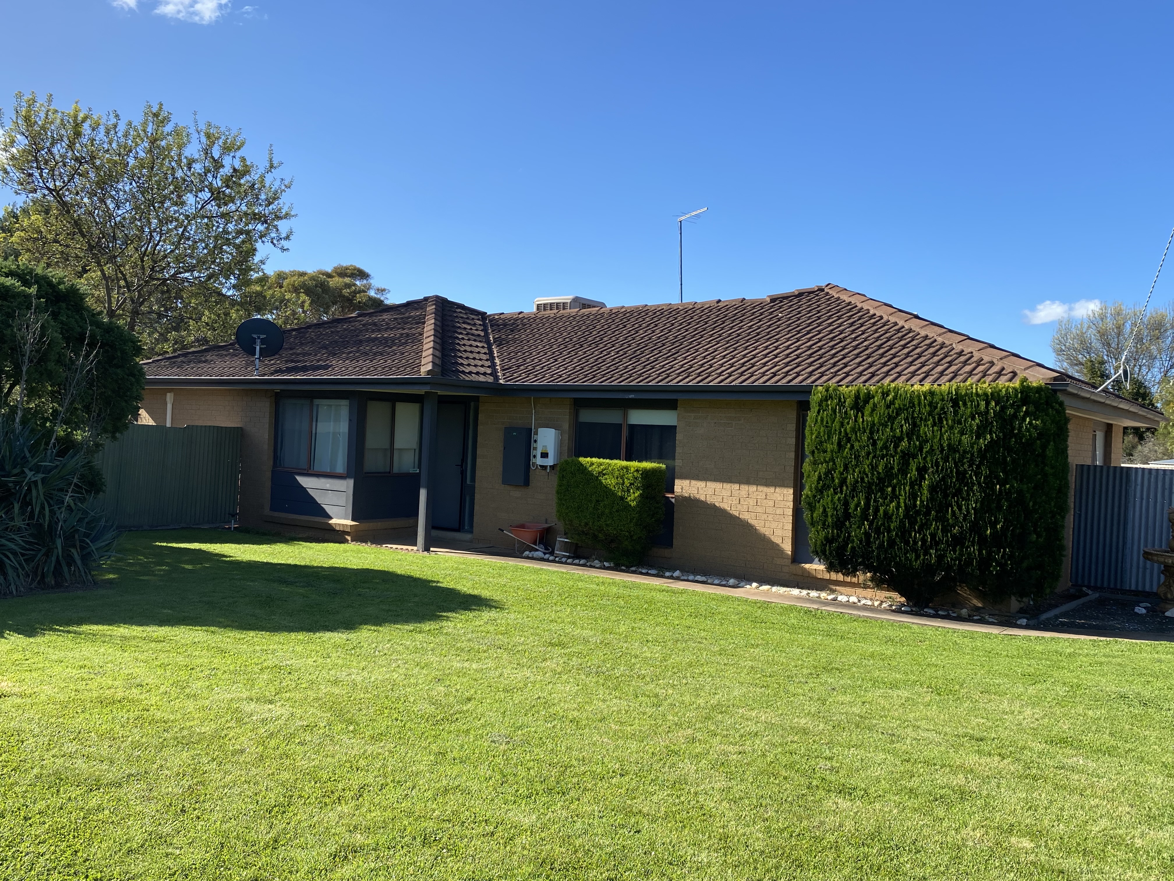 10 Ray Court, DONALD VIC 3480