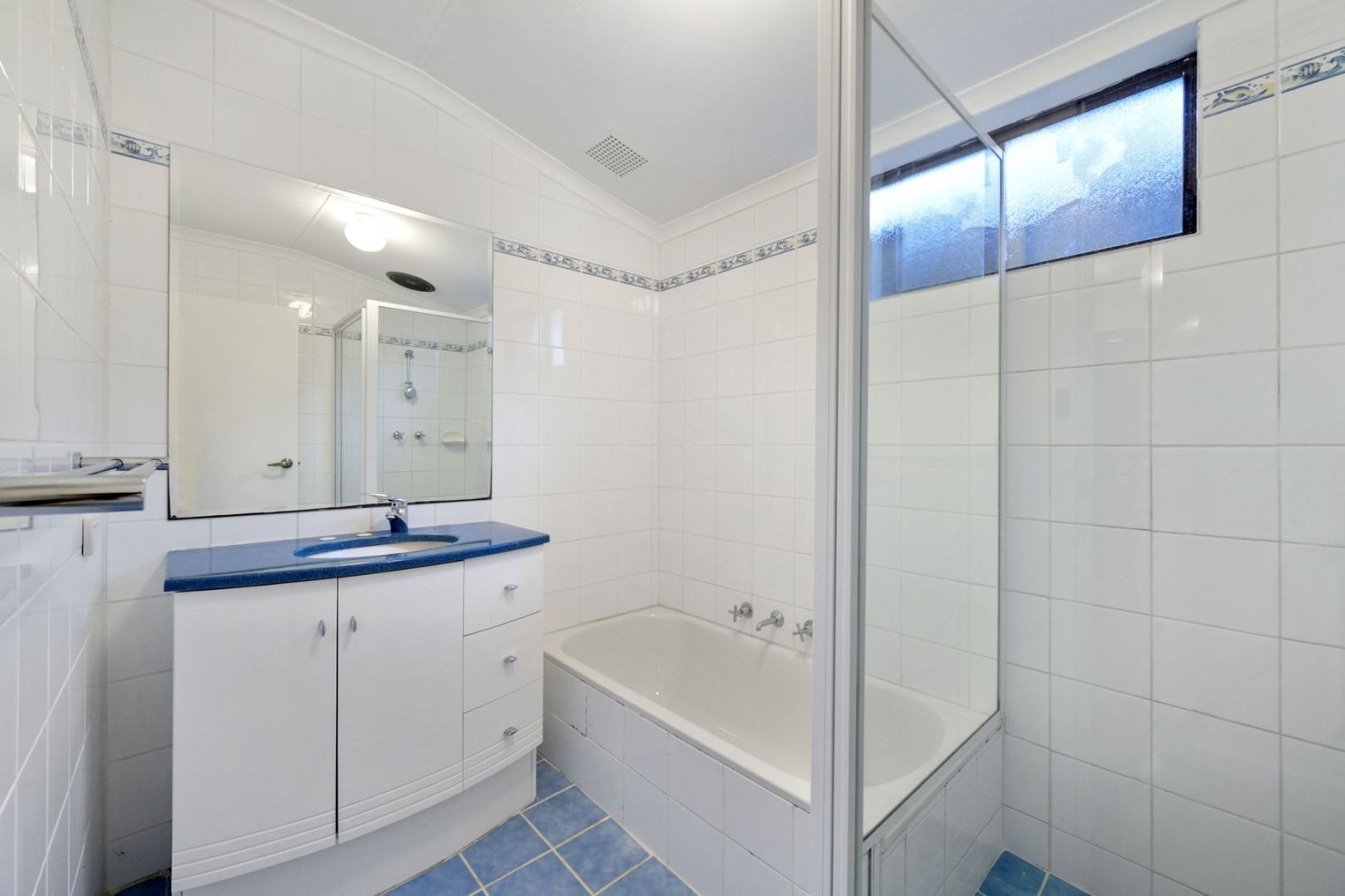 15 Tresise Street Carine WA 6020