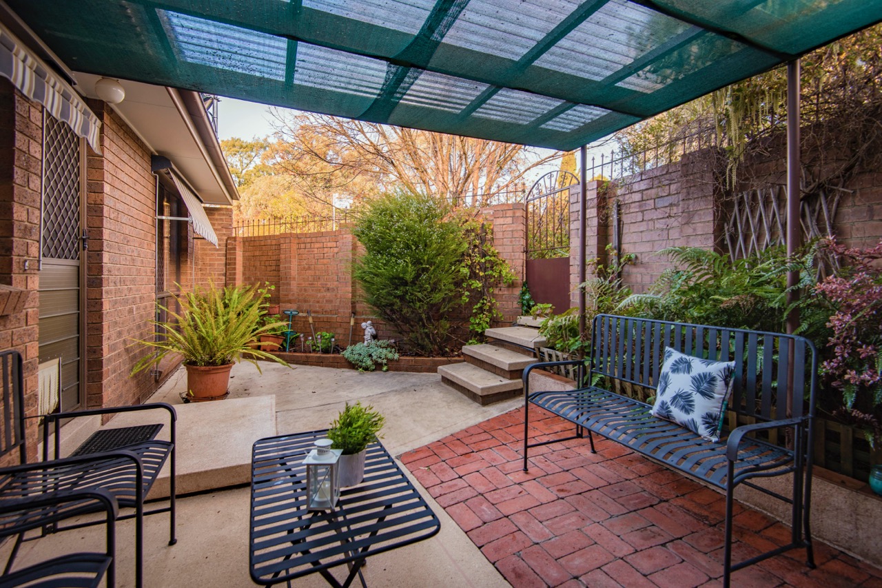 57 Hallen Close, Phillip, photo 12