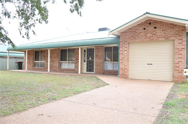 4 / 124 York Street, FORBES NSW 2871