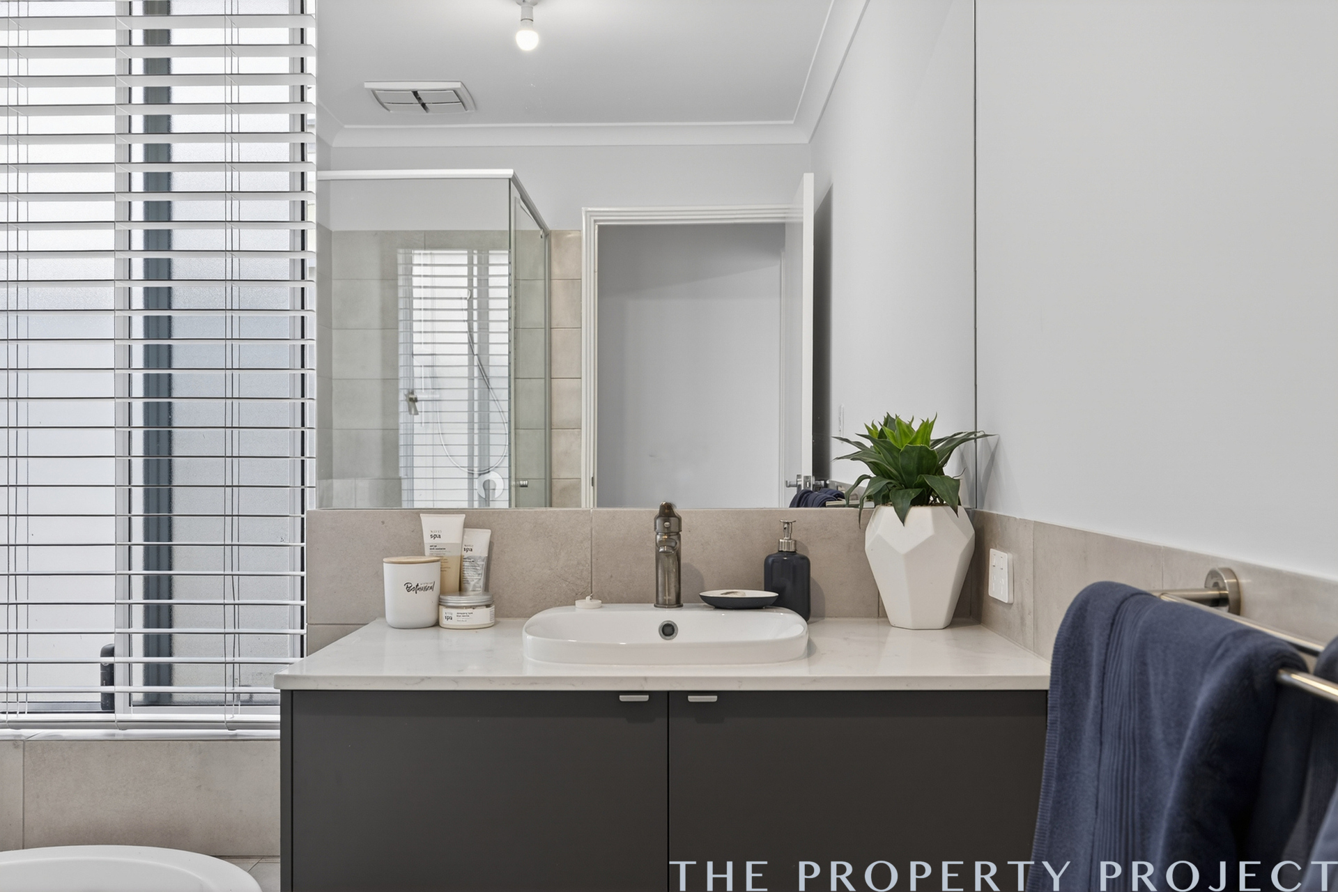 23 Lowlands Avenue Eglinton WA 6034