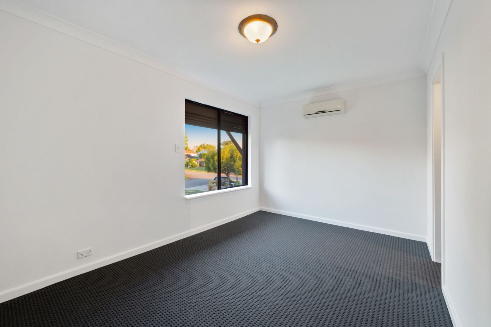 15 Tresise Street Carine WA 6020
