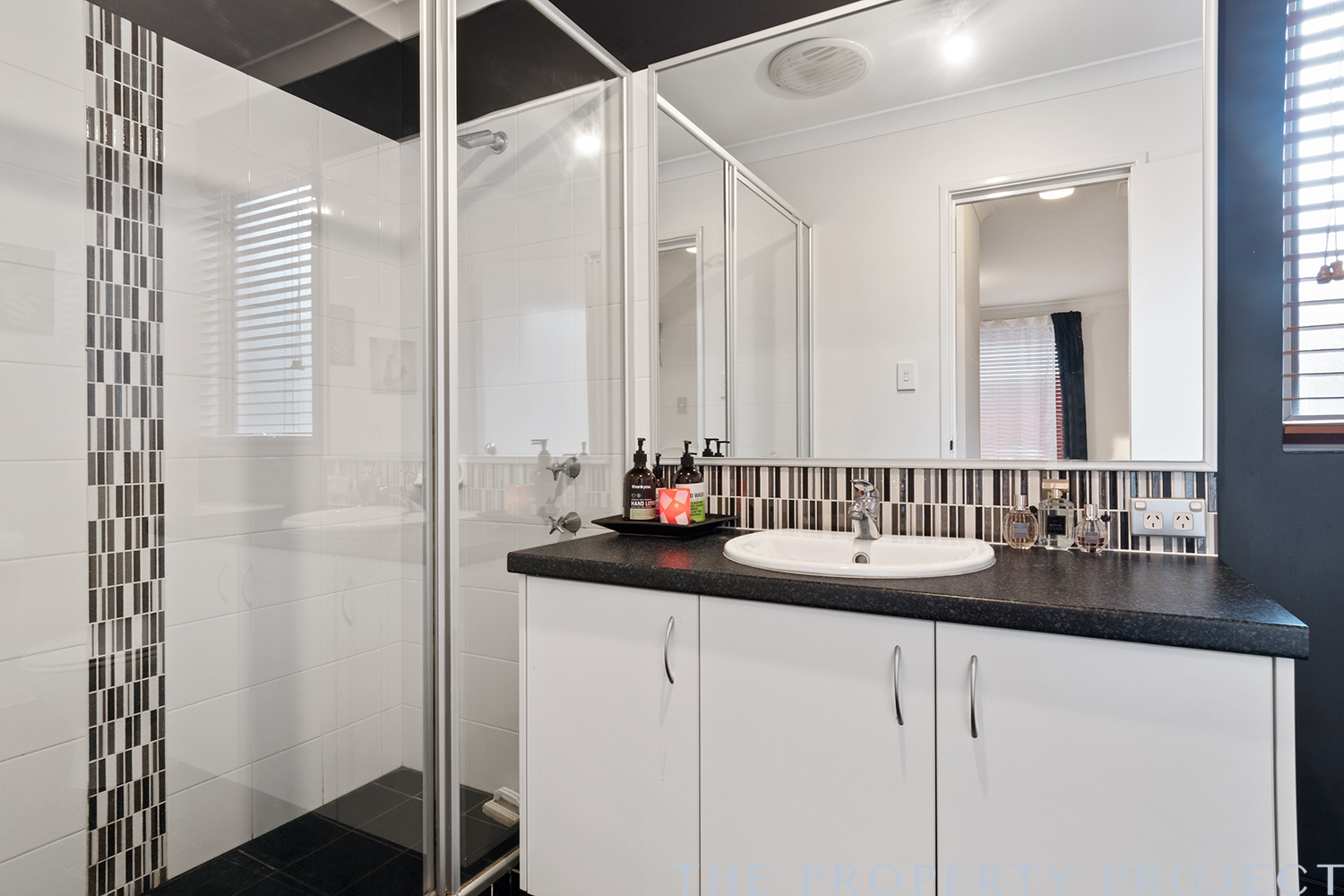 11 Paludosa Link Banksia Grove WA 6031