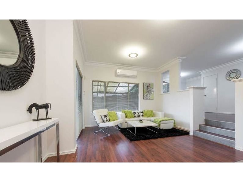 3 Kennerly St Cloverdale WA 6105