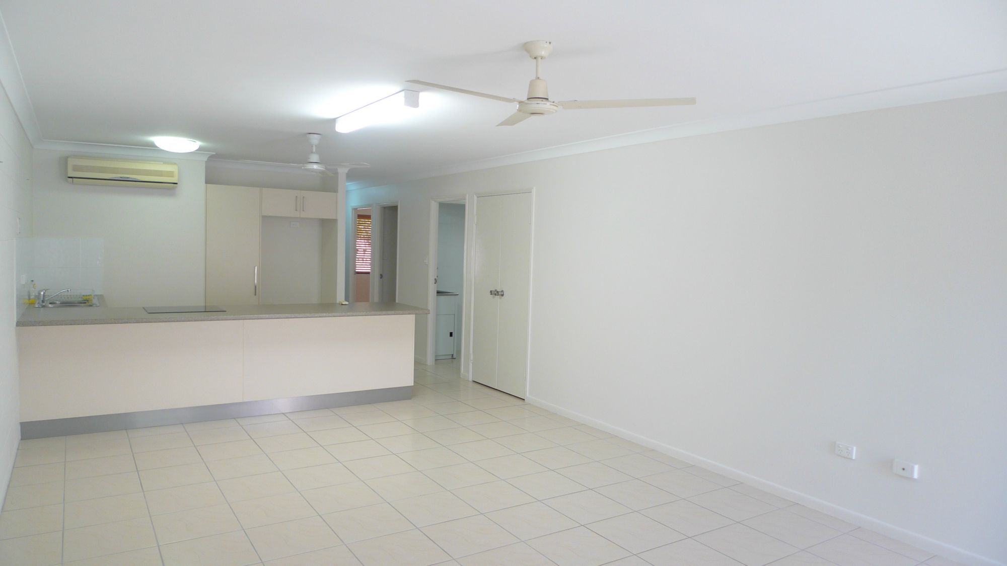 2 / 29 Ackers Street, HERMIT PARK QLD 4812